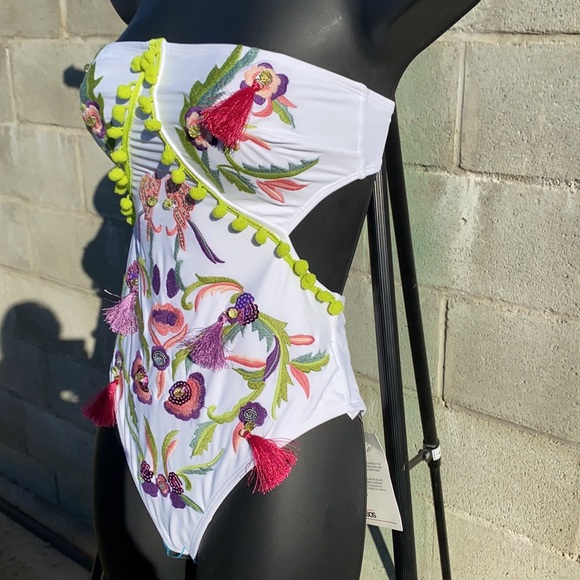 ASOS One Piece Embroidered Tassel Swim Suit Size 4 NWT - Picture 6 of 10